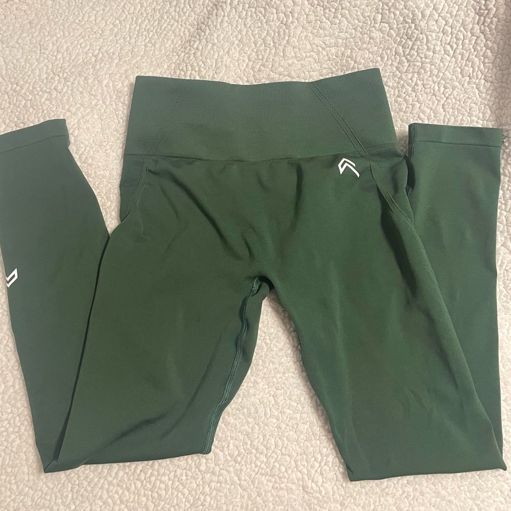 Oner Active Effortless Leggings Evergreen size Medium NWOT regular lenght